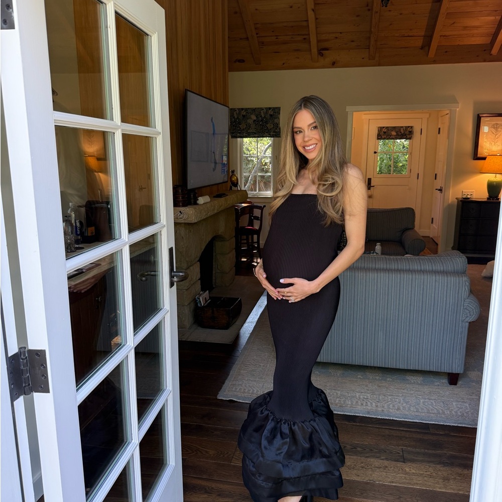 L’Idèe black gown